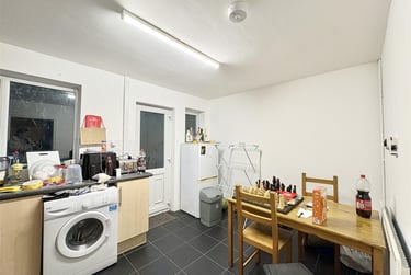 2 bed house, Cranbrook Street, Hockley, Nottingham, NG11ER - Image 3